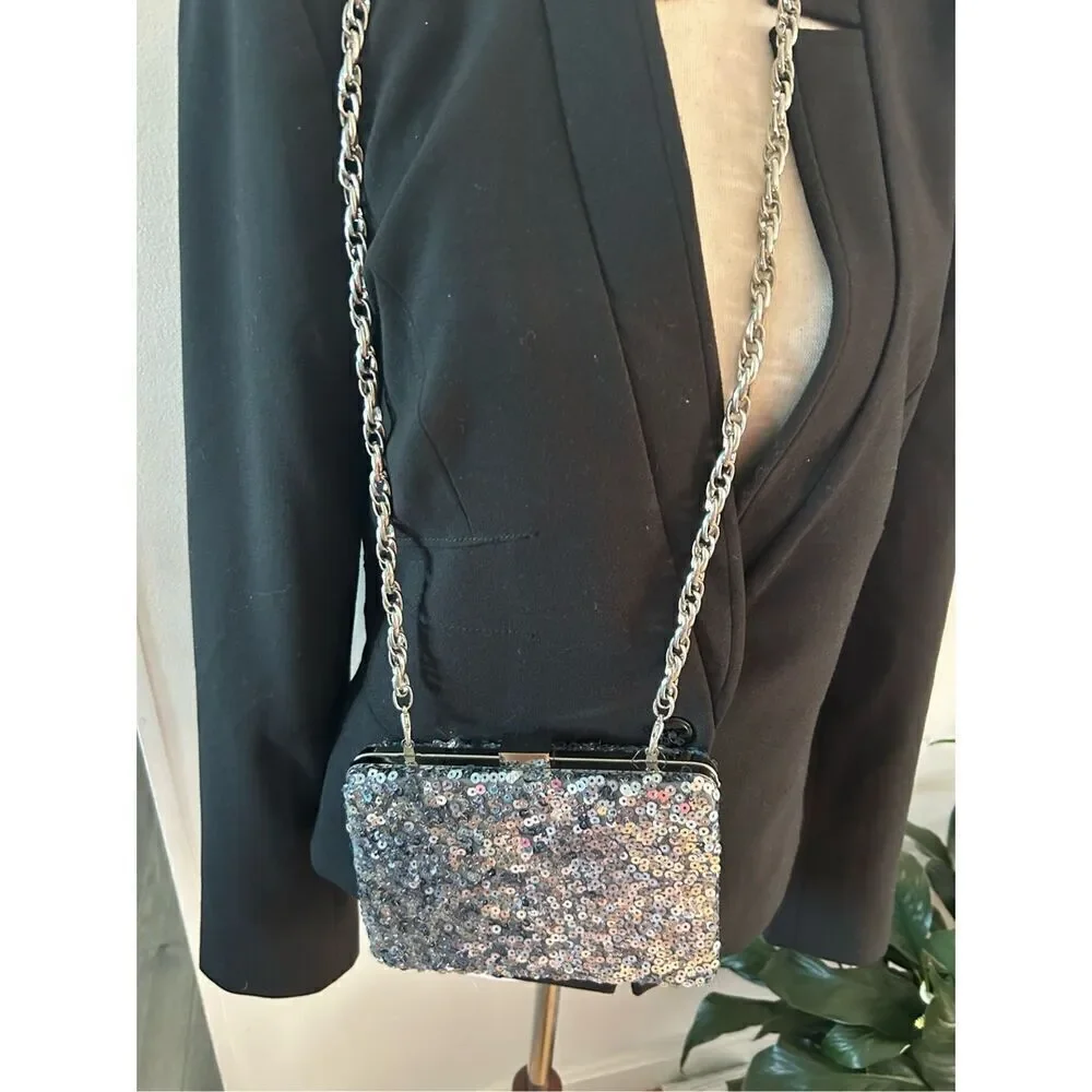 White House black market clutch